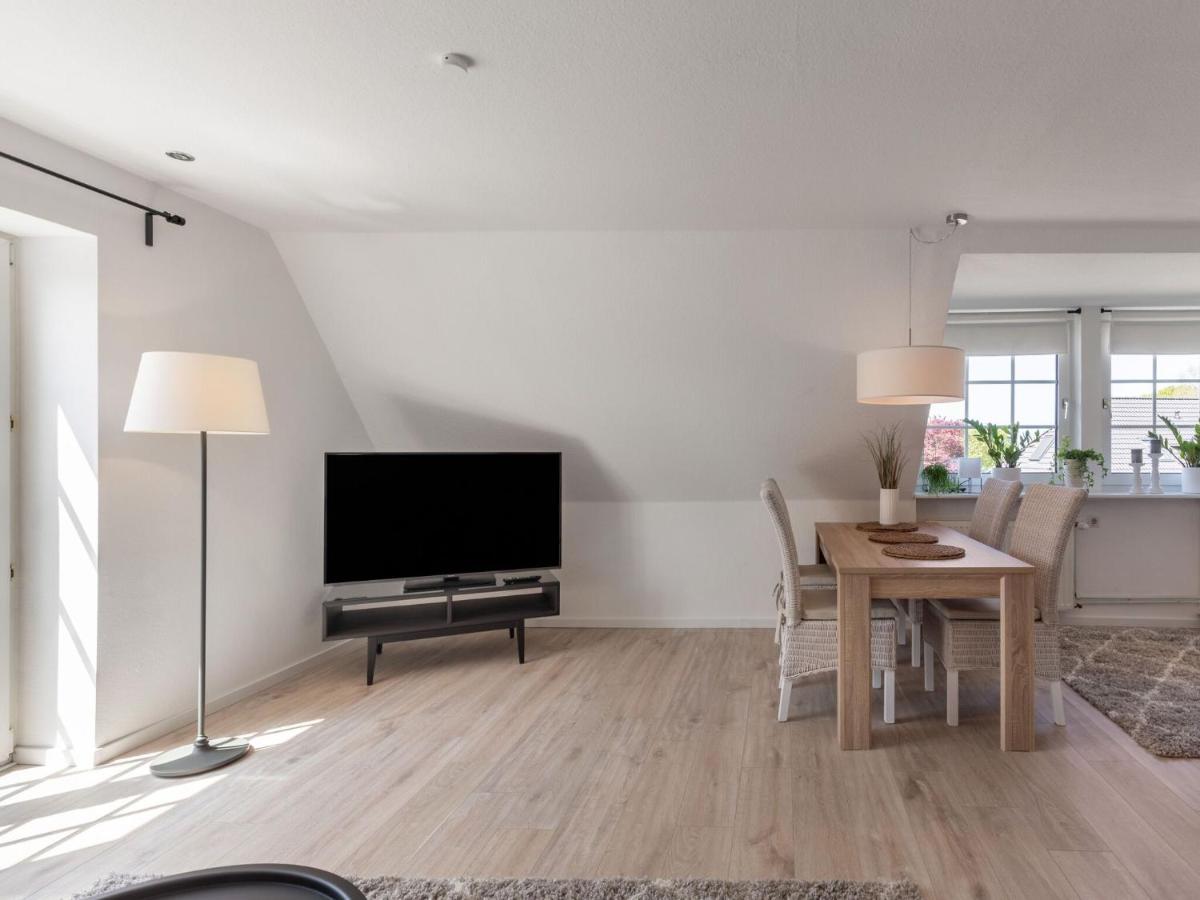 Scenic Apartment In Oldenburg Near Sea And Forest Max 3 Adults Dannau Bagian luar foto