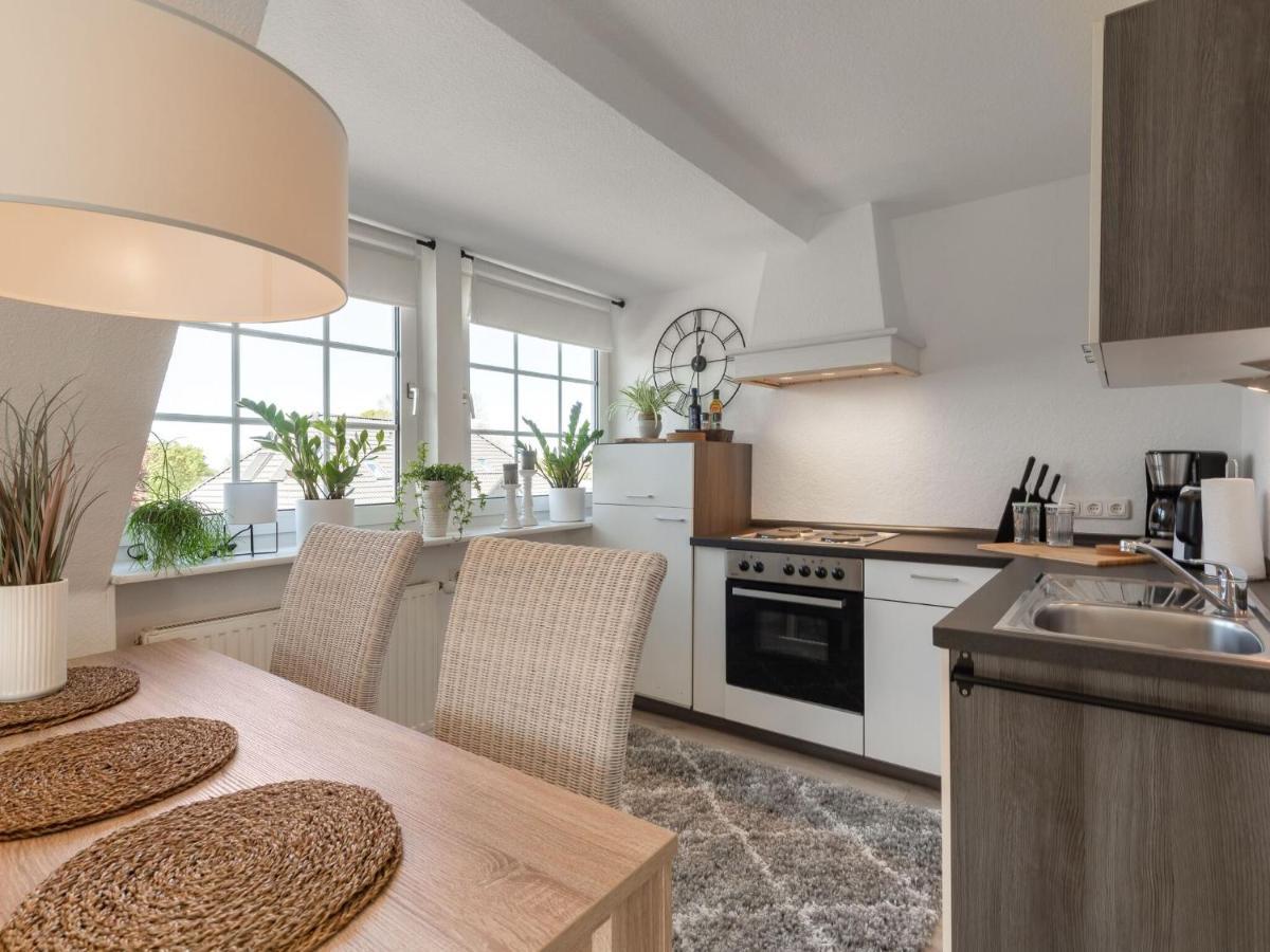 Scenic Apartment In Oldenburg Near Sea And Forest Max 3 Adults Dannau Bagian luar foto